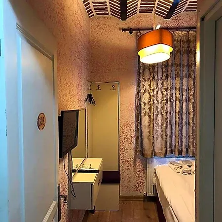 Hotel Taksim Palace